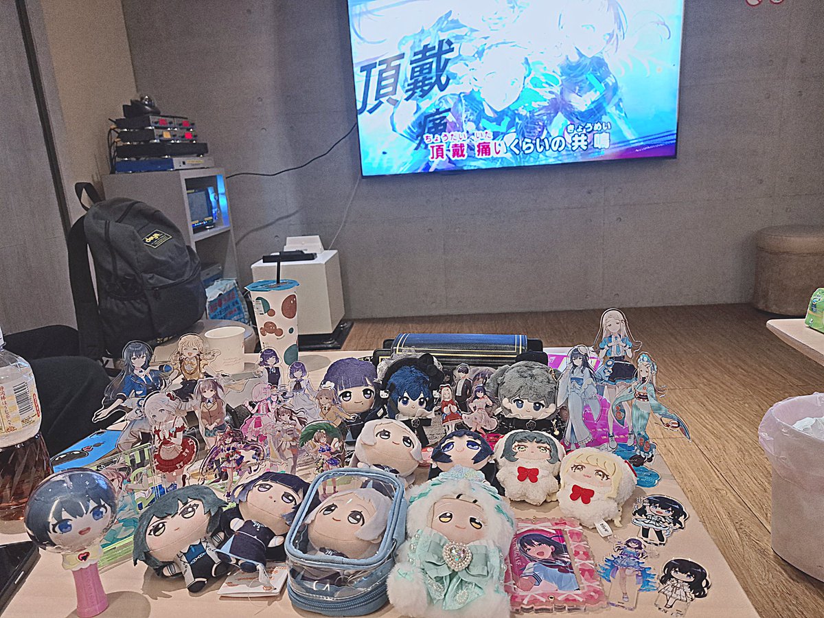 もり tweet media