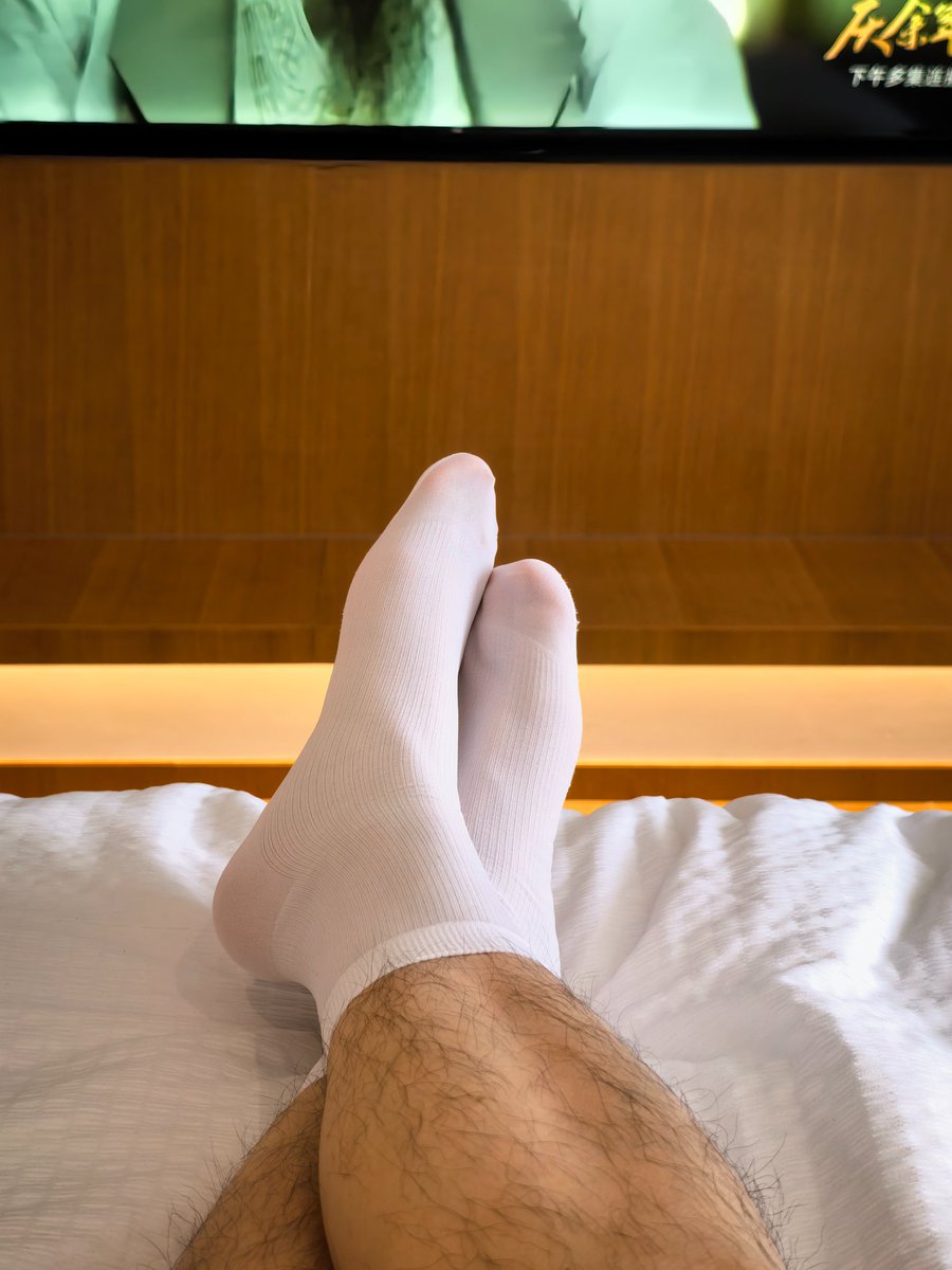 Whitesocks tweet media