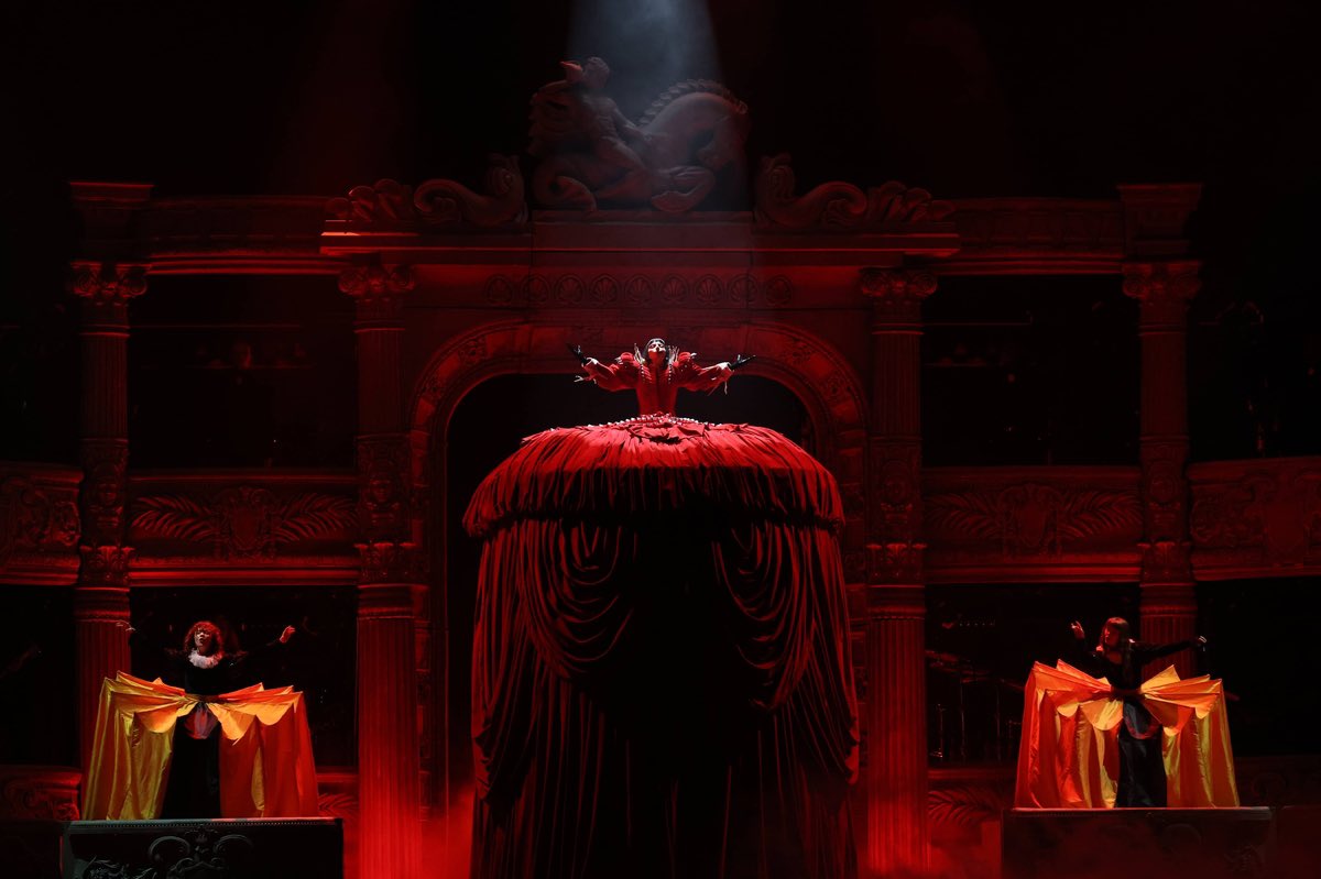 FⱯKE PRESIDENT tweet media