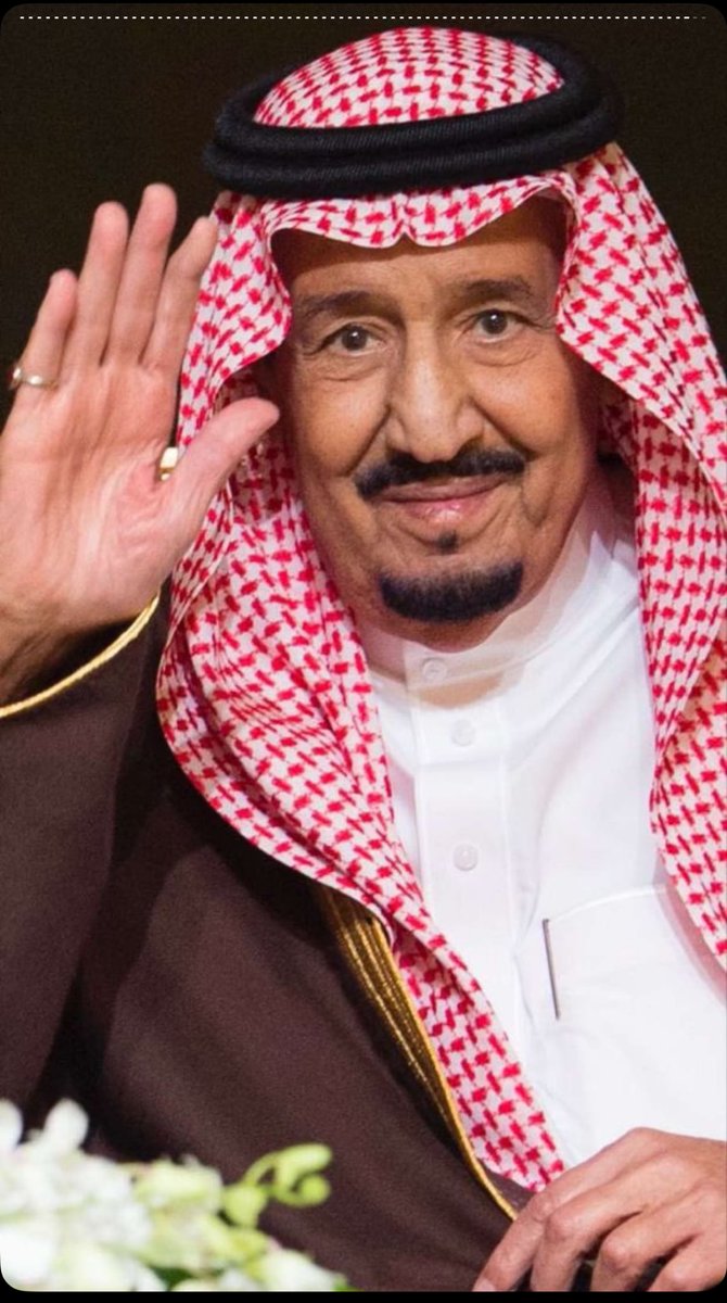 اللهم احفظ بلادنا وبلاد المسلمين من كل سوء ومكروه، وأدم عليها نعمة الأمن والأمان والاستقرار اللهم من أراد ببلادنا سوءاً فاشغله بنفسه، واجعل كيده في نحره، واجعل تدبيره تدميراً عليه. اللهم احفظ قادتنا، ووفق ولاة أمورنا، واجعلها أرضاً مباركة آمنة وسائر بلاد المسلمين، يا رب العالمين