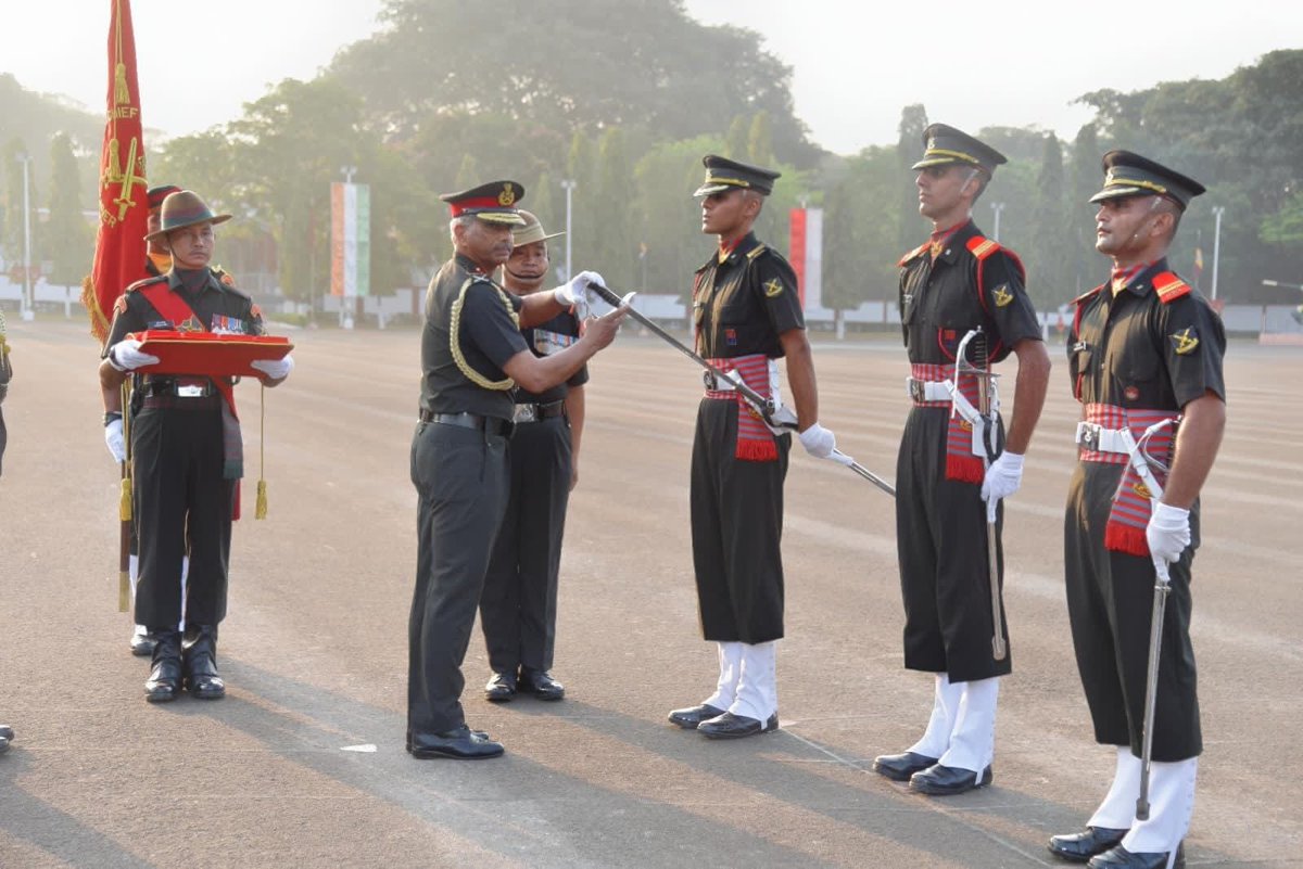 artrac_ia's tweet image. Passing Out Parade: OTA, Chennai

Lieutenant General Manoj Kumar Katiyar, PVSM, UYSM,AVSM, GOC-In-C Western Command, reviewed the impressive Passing Out Parade, #POP of SSC-121, SSC(W)-35 and equivalent courses at #OTA, #Chennai on 07 March 2026.

On this momentous occasion,  345