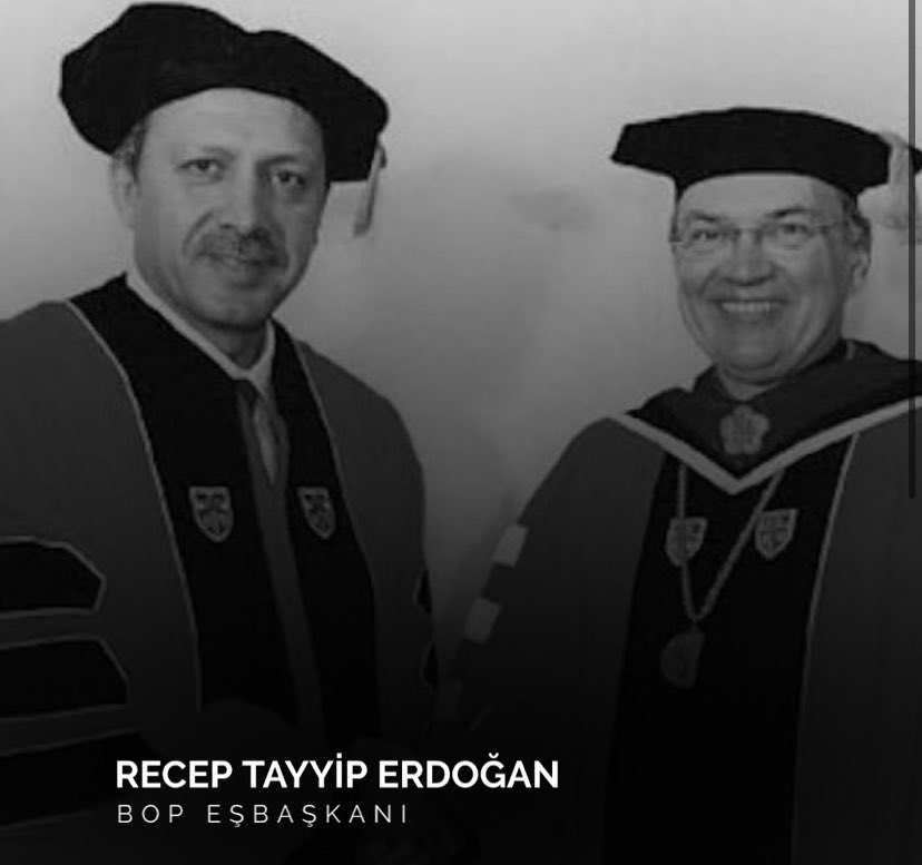 heatchbeshedema's tweet photo. @tugberk37 Terbiyesiz,
Sen reise nasıl öyle dersin bir iki fotoğraf yüzünden? https://t.co/1mgKcxlvkX