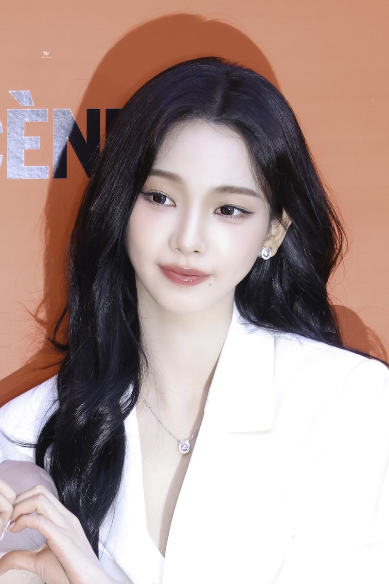 0411_UP's tweet photo. 260219 미쟝센
지민아☺️
#Karina #카리나 #aespa #에스파 https://t.co/dVsOokmt4o