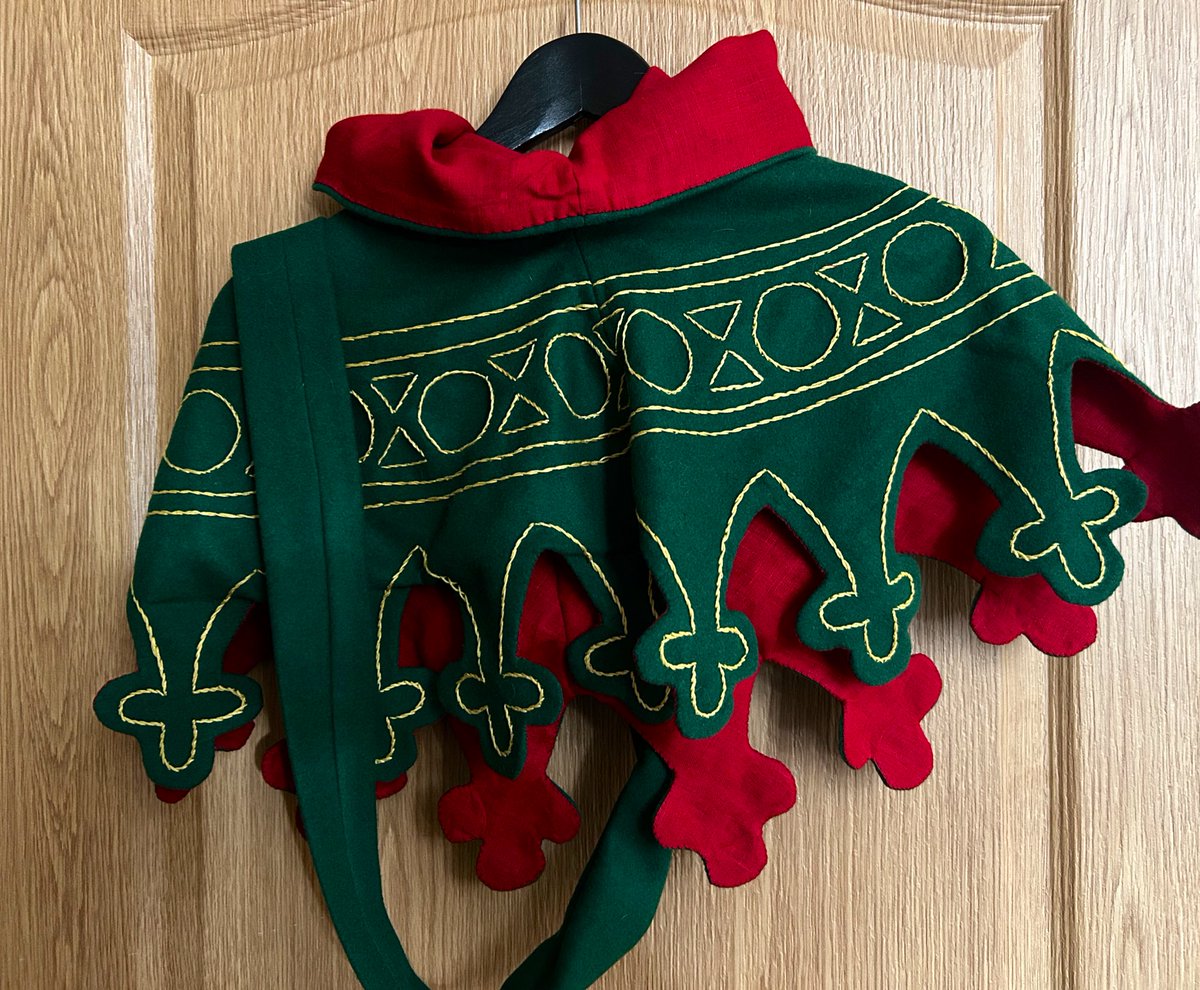 жижка из-под салата tweet media