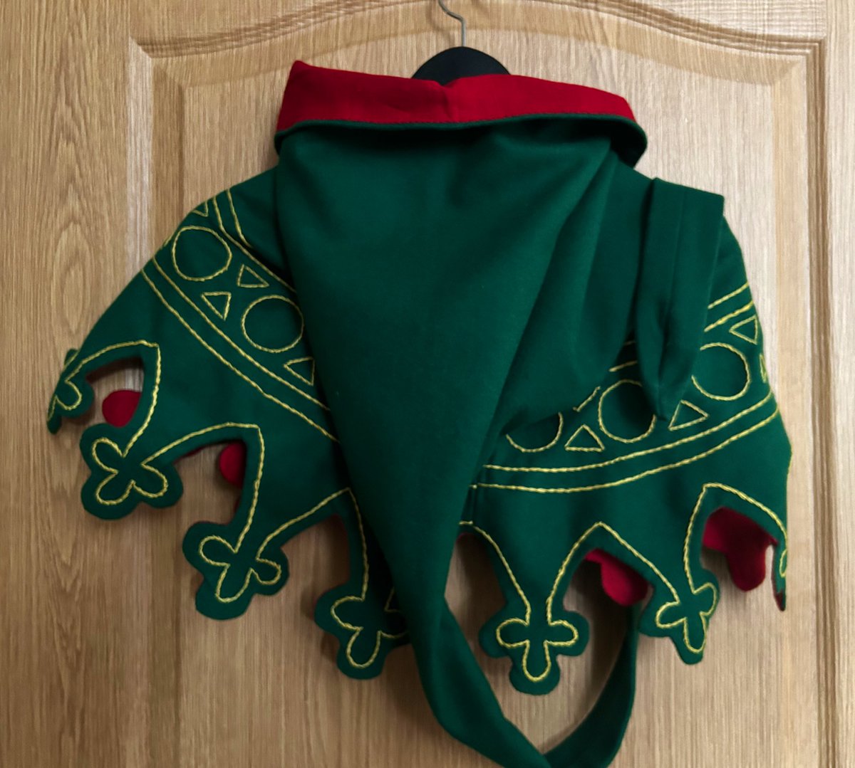 жижка из-под салата tweet media