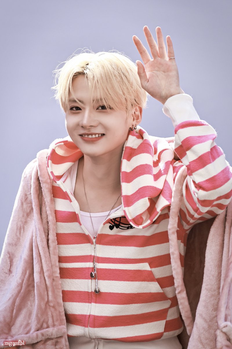 zsgqmfbl tweet media