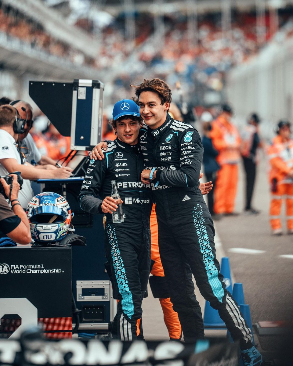 GeorgeRussell63's tweet image. POLE in AUS!!! First pole of the season! Great work from the whole team and super recovery from Kimi 🤝 Excited for race day 🇦🇺