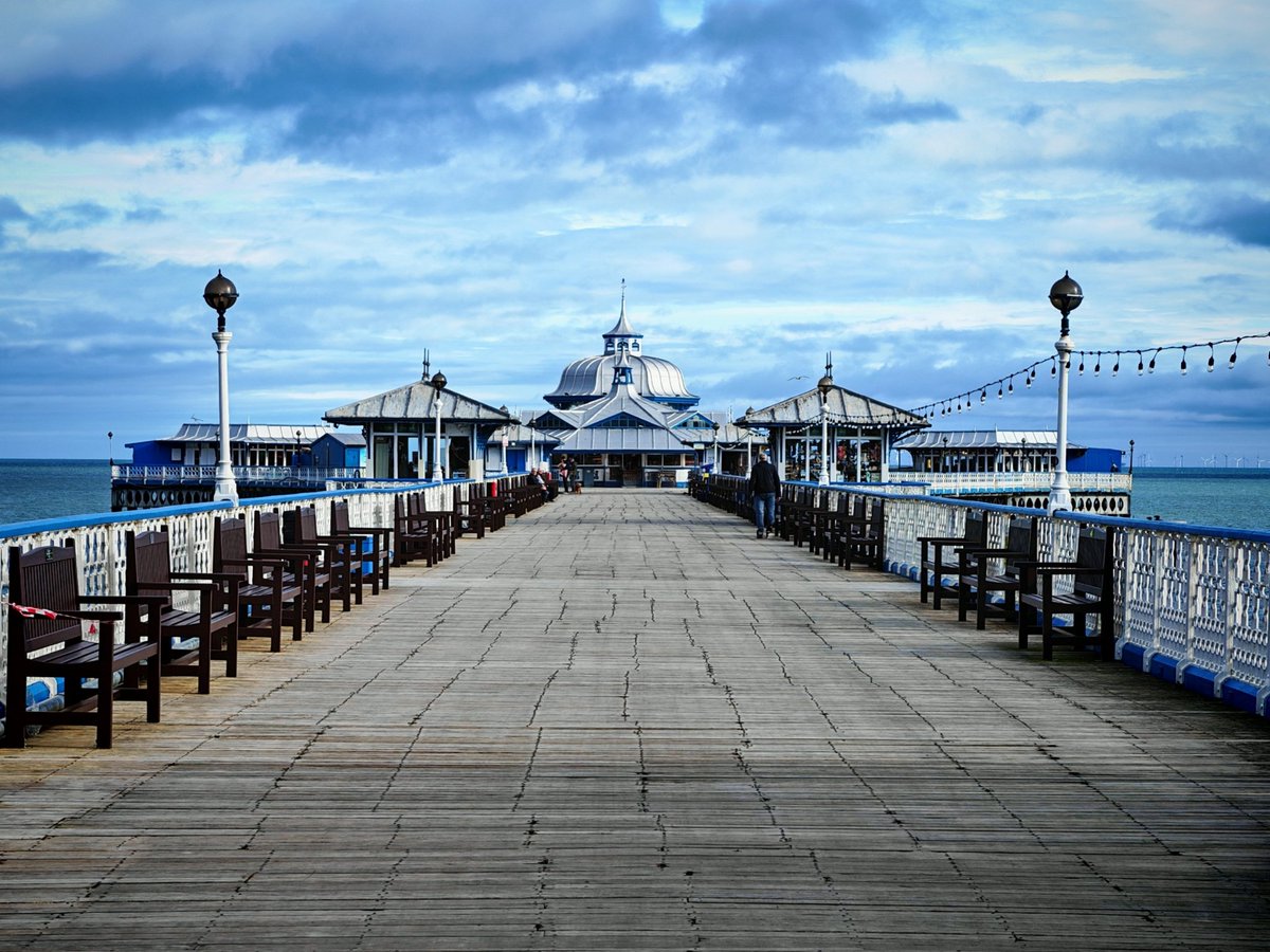 mikeharper147's tweet photo. Llandudno pier Sunday morning in March 2026 https://t.co/EBeEifsnP1