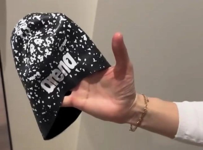 ZubastyCat tweet media