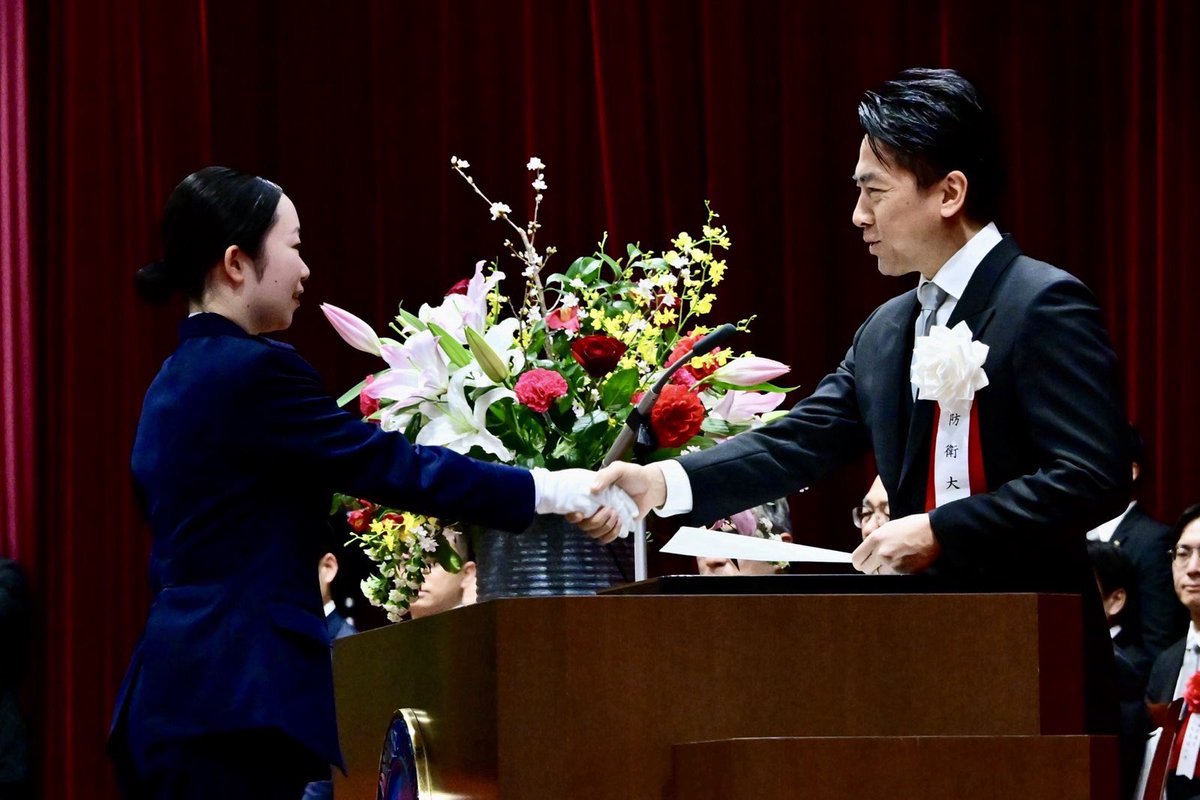 小泉進次郎 tweet media