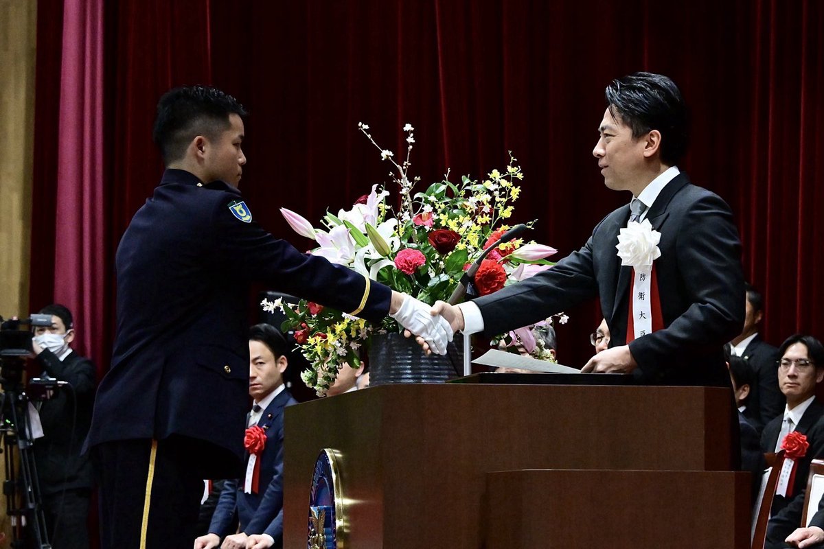 小泉進次郎 tweet media