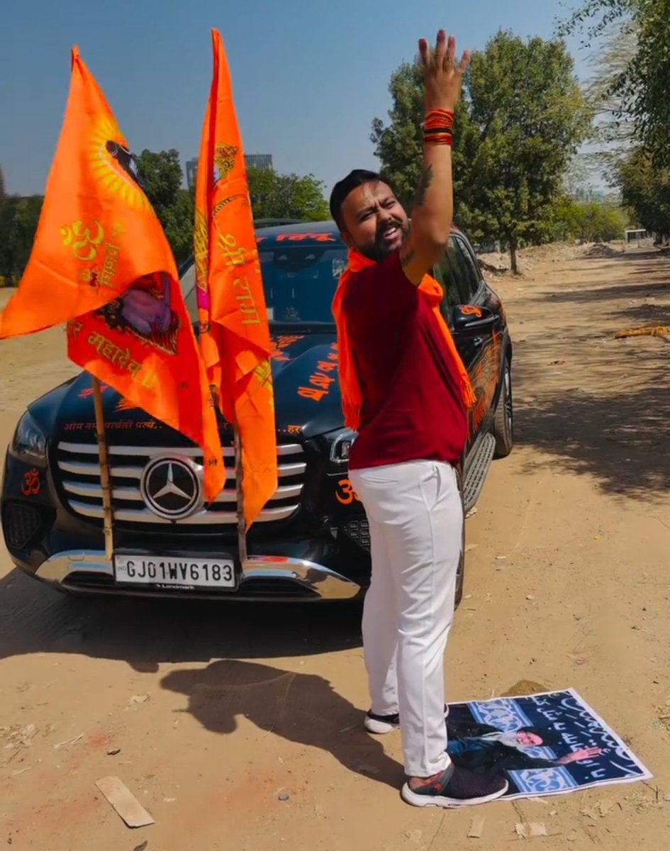 lashkare_ayyubi's tweet photo. #क़ुरआन_पाक की किसी भी #आयत की #गुस्ताख़ी बिल्कुल बर्दाश्त नहीं की जा सकती। इस मामले का #ख़ामेनेई से हमारा कोई लेना-देना नहीं है। विशाल गोयल नाम के व्यक्ति ने अगर क़ुरआन की तौहीन की है, तो उसके ख़िलाफ़ तुरंत सख्त से सख्त कानूनी कार्रवाई होनी चाहिए और उसे जेल भेजा जाना चाहिए।
(1/2 https://t.co/D7j83DXzIw
