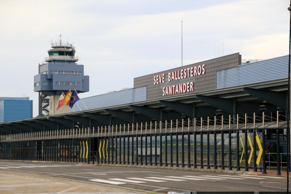 AParayas's tweet photo. ✈️ Buenos días a tod@s. 🙋♀️🙋♂️
SÁBADO, 7️⃣ de Marzo
#Santander #Parayas
👉 @vueling
#Barcelona
👉 @AirNostrumLAM
#Madrid 🛫 3 🛬
👉 @Ryanair_ES
#Málaga
#Edimburgo
#Bruselas #Charleroi
#Londres #Stansted
👉 @Wizzair
#Bucarest #Otopeni https://t.co/F46guprqq7