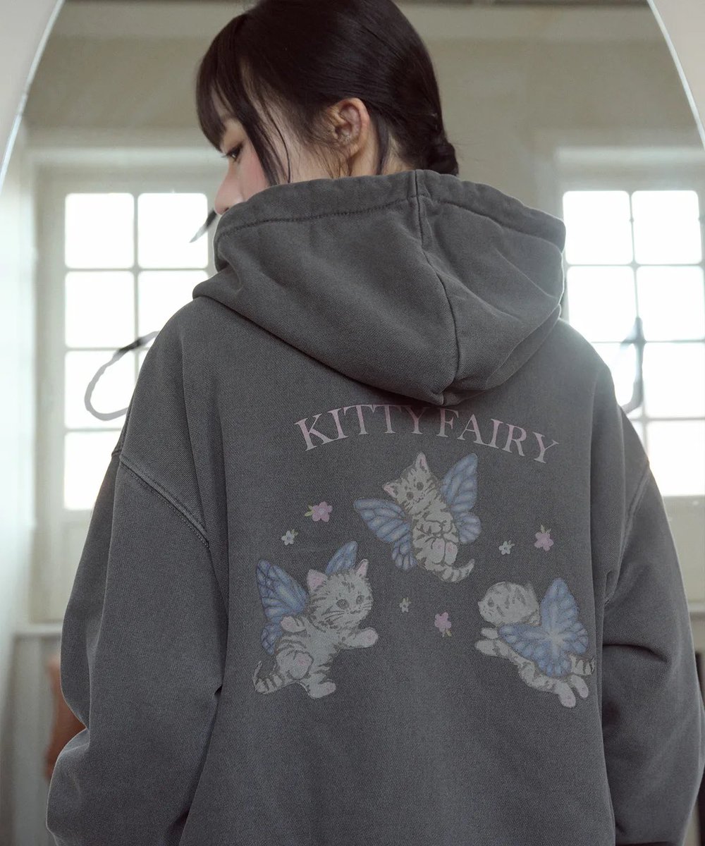 prevnseoul's tweet photo. ꒰ Pre ꒱ Kitty fairy pigment hood zip up ลด 55% เหลือ 1590.- รวมส่งฟรี (มัดจำ 800.-) 🐈⬛🎧*۪ ♡̷
ราคา time sale วันนี้ 7.03 ปิดพรี 22:00 น.
#cpgnstudio #พรีเกาหลี #พรีออเดอร์เกาหลี https://t.co/eRuU4HD7IS