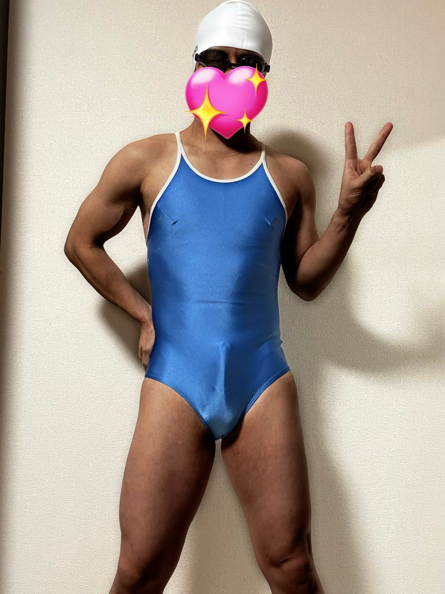 kintoki_mina's tweet photo. 今日はスクール水着を着用🩱
競泳水着よりゆるく着れるからずっと着ていられる

#スクール水着
#スク水
#競泳水着
#競泳 https://t.co/m6BTjy7bt0