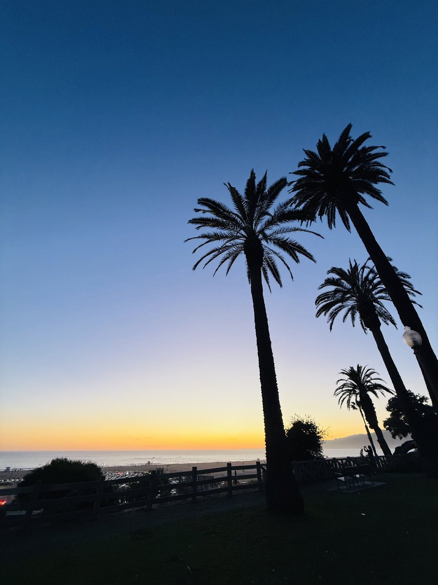 Ed_feti's tweet photo. 年明けからスケジュール詰め込みすぎていたのでしばしのリセットタイム

Santa Monica, CA https://t.co/tgKikIVs3a