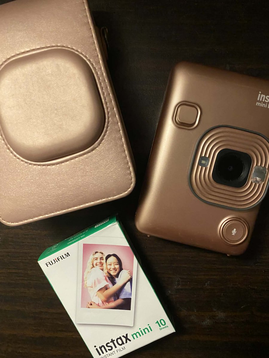 Meyyshii's tweet photo. ‼️ WTS LFB  ‼️
Instax Liplay (Pink) 📷
Php 7,500 (Php 7,000 payo) 
Inclusions:
- Unit
- Hard Case
- Instax Sheet (10pcs) 

Condition:
- Slightly used
- QR for music or voice record 
- Can connect phone for photo printing 
- Direct printing

Bought last September 2025
DM me 📩 https://t.co/Df6v4ENMp1