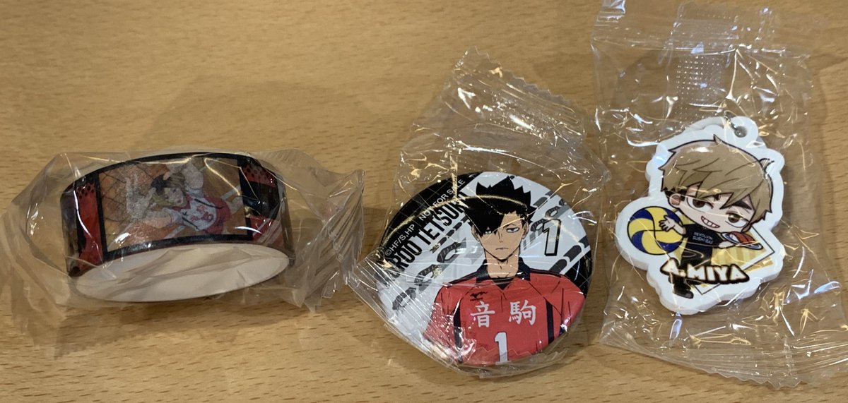 horuke_'s tweet photo. 【交換】　ハイキュー　くら寿司

譲：マステ 音駒、缶バッジ 黒尾、めじるしチャーム 宮 侑

求：めじるしチャーム 北

本日ソラマチでの手渡し交換希望です。 https://t.co/MlSFPBP5Lp