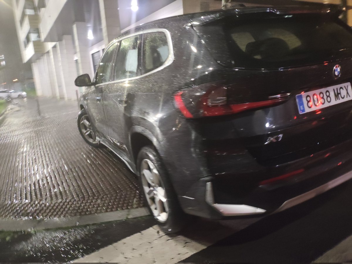 lepasbas's tweet photo. @ertzaintzaEJGV coche en Urduliz lleva todo el día ahí estacionado https://t.co/80zPeL8aGQ