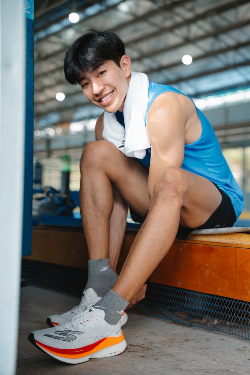 joeltkl's tweet photo. eat sleep run repeat, twice a day https://t.co/NbNS6QNLqq