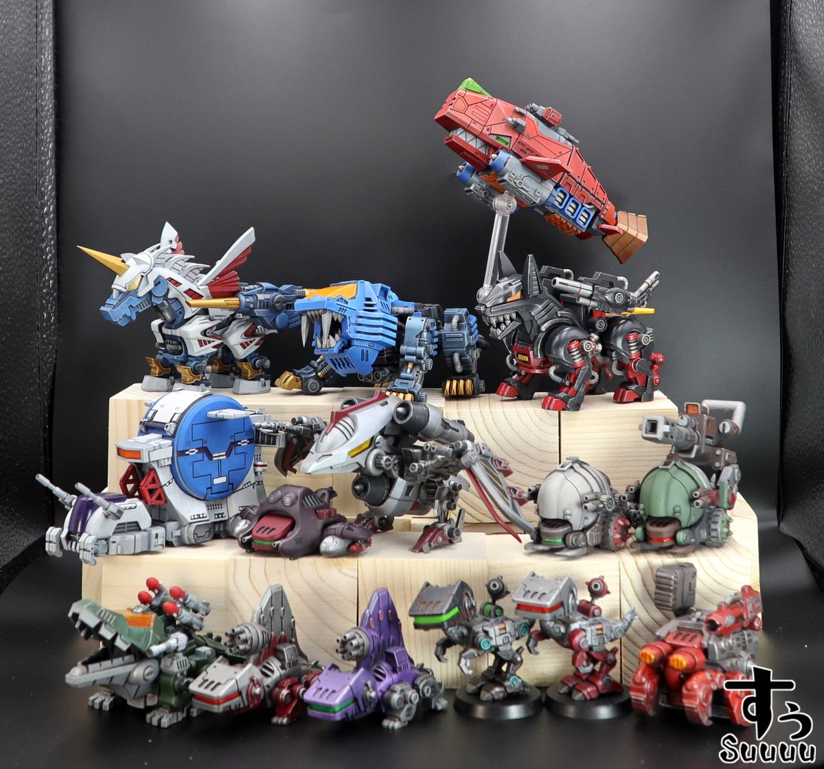 手乗りホエールキング完成しました✨
どこかに遠征する時は持って行って写真撮りたいな🤤

#ZOIDS
#ゾイド 
#手乗りゾイド