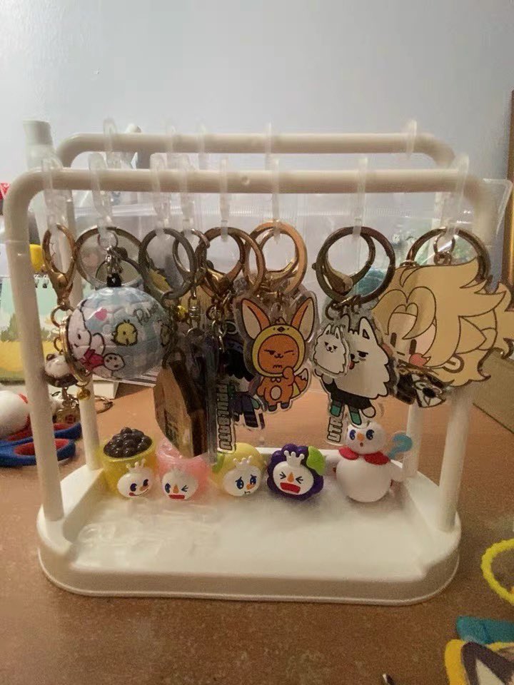 Fai OPEN PO VARIOUS 12 RAK BADGE, ITABAG 🫶🏻🔥 tweet media