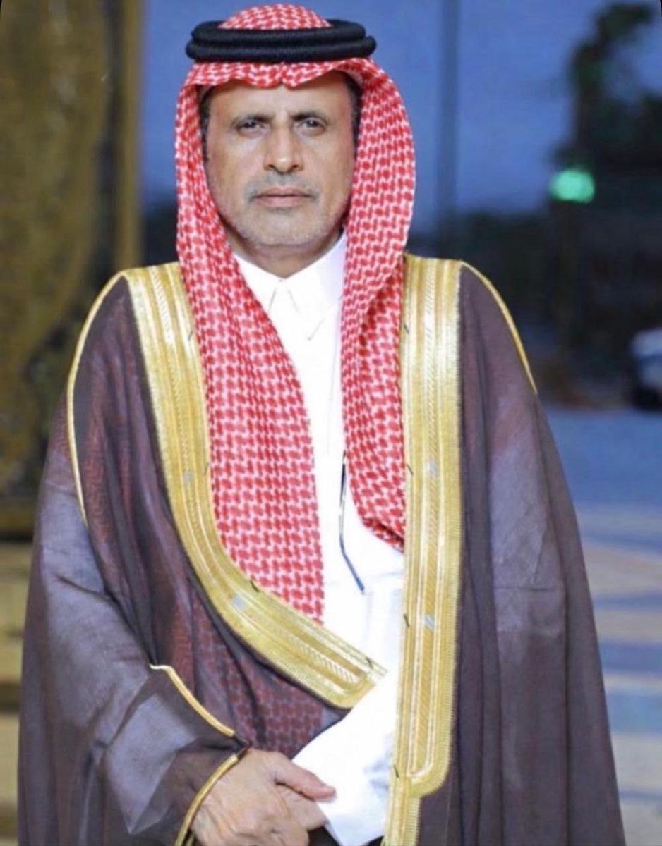 رحل أبا ماجد .. 
ولم يكن رحيلُه كأيِّ رحيل ..

رحل رجلٌ ..
بكى لرحيله رجال ..

رحل رجلٌ ..
كان للوفاء عنوانًا ..
وللمروءة ميزانًا .. 
وللطيبة طريقًا يعرفه كلُّ من اقترب منه.

رحل رجلٌ نادرُ الصِّفات ؛ صاحب وقفات ؛ كريمُ السَّجايا ؛ عظيم الوفاء ..

رحل رجلٌ ..
لم يكن العطاء