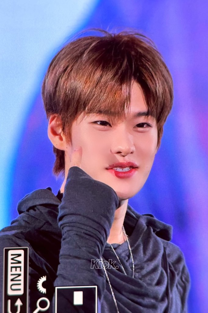 𝐊𝐢𝐜𝐤. tweet media