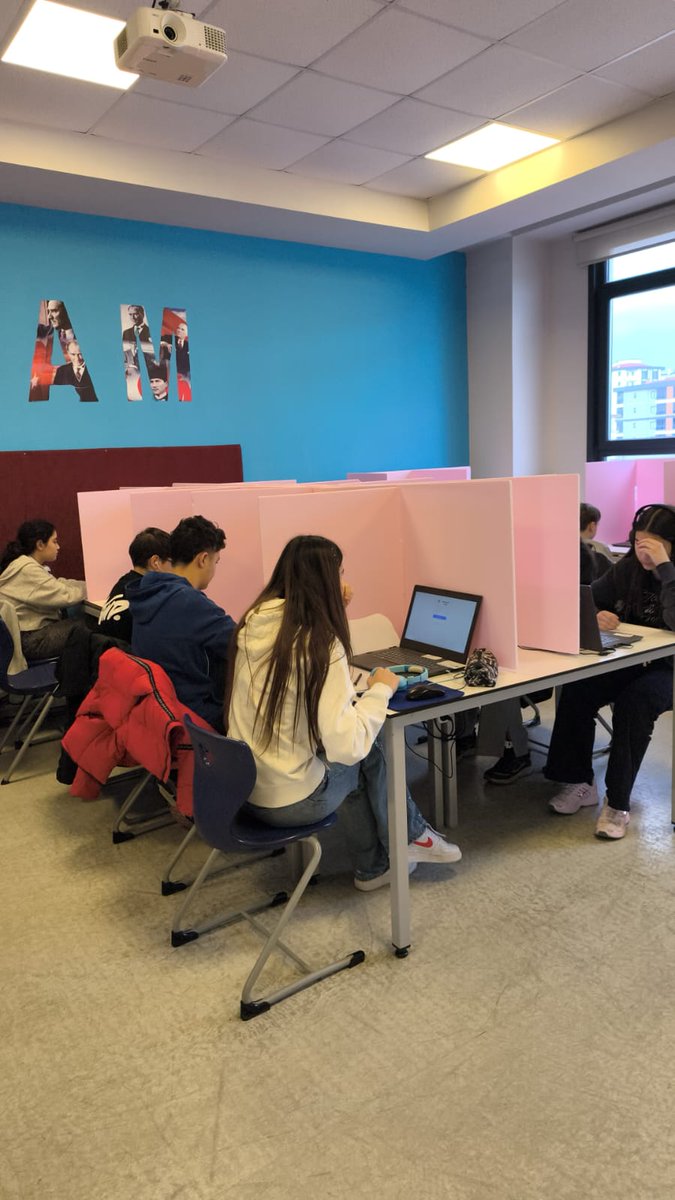 Bahçeşehir Koleji 19 Mayıs Kampüsü olarak Fen ve Teknoloji Lisesi Kabul Sınavı için tüm hazırlıklarımızı tamamladık ve 1. oturumumuz başlamıştır. Geleceğin bilim insanı adayı öğrencilerimizle hedeflerimize odaklanıyor,sınava giren tüm öğrencilerimize başarılar diliyoruz.