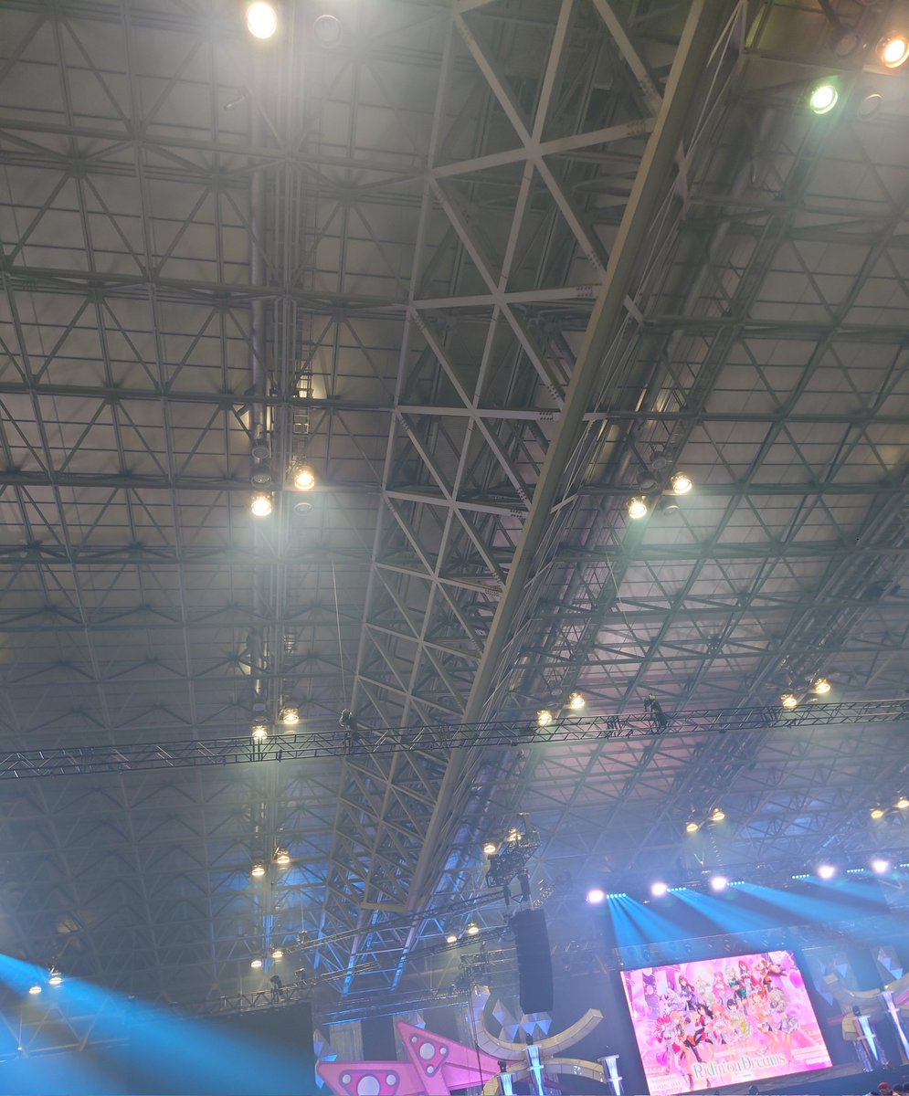 Heart52184610's tweet photo. とても楽しかったので
ペンライト買ってきます
#hololivefesEXPO26_DAY2 https://t.co/uFEVIlOFO4