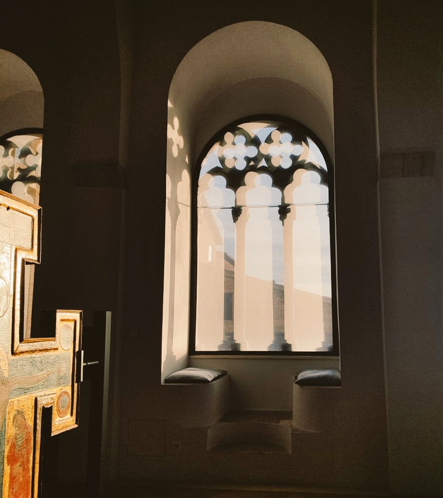 L'incanto di te, di te vicino a me.

[Galleria Nazionale dell'Umbria, Palazzo dei Priori, Perugia]