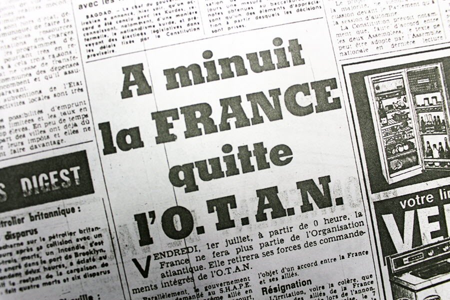 coherence_e's tweet photo. Le 07 mars 1966, Charles de Gaulle, président de la République, informe le président américain Lyndon Johnson de sa décision de se retirer du commandement intégré de l’OTAN. Le général de Gaulle ne veut plus être tenu par des décisions de l'OTAN imposées par Washington.🇫🇷 https://t.co/GFx5zrdrcR