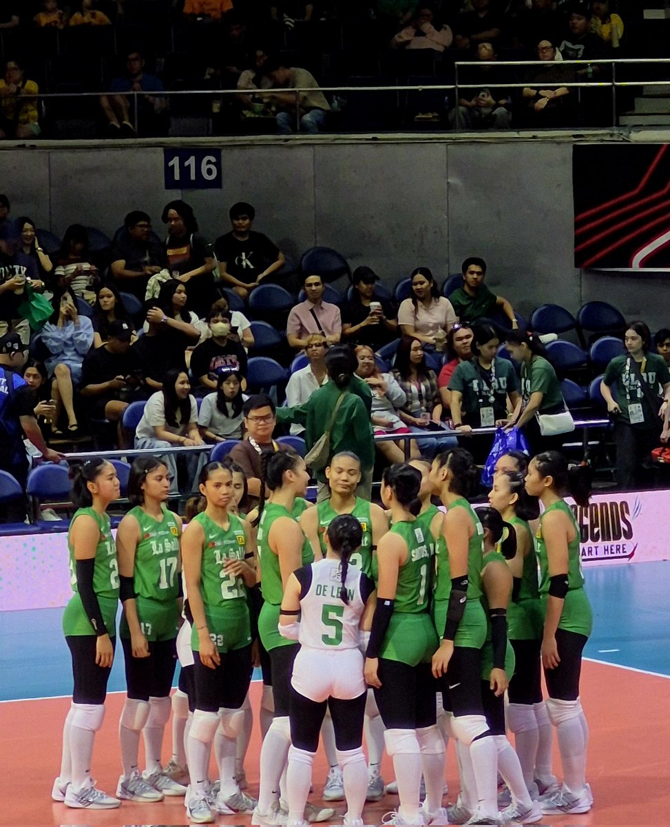 right after the final whistle and then after the hymns, shevana huddled her teammates probably to uplift their spirits.

shevy, the captain that you are 🥹