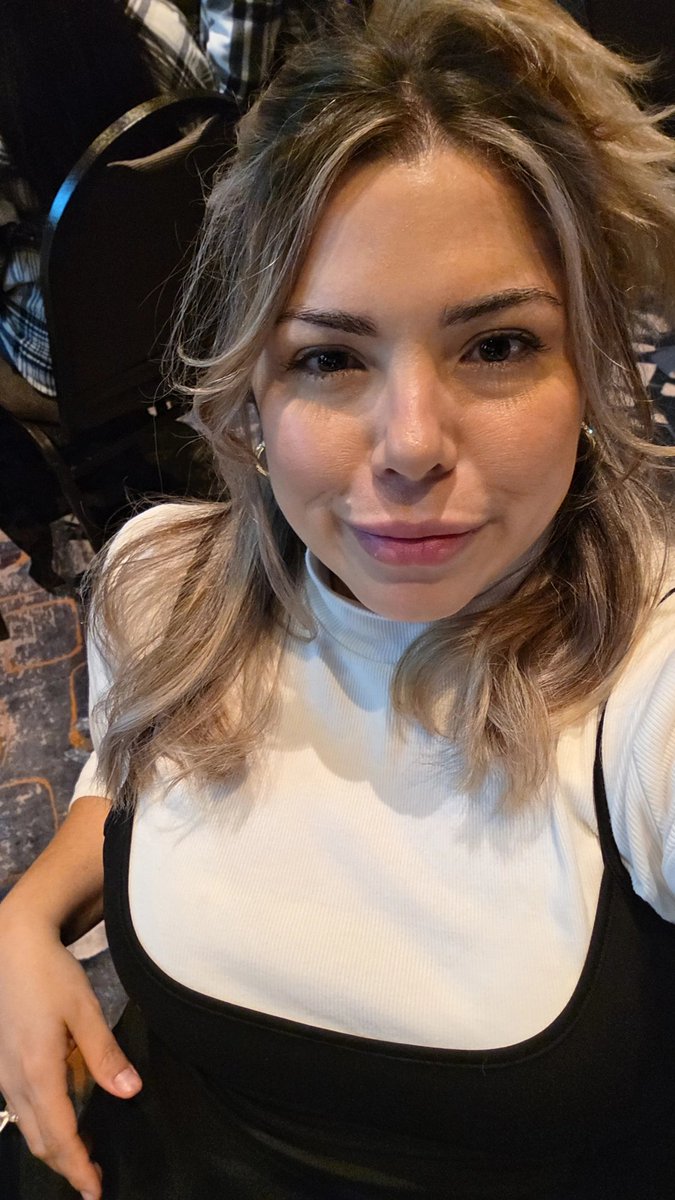 ceruidiaz's tweet photo. Bronde https://t.co/c6mIja59cf