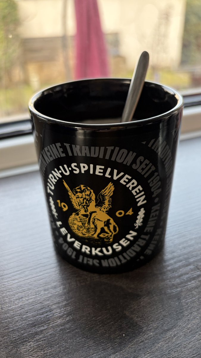 kolle77's tweet photo. Am Mittwoch gab es einen Schritt in die richtige Richtung, bitte weiter so ! #SCFB04 Das Spiel wird aber alles andere als ein Selbstläufer, also Ärmel hochkrempeln und Gas geben ! #Spieltagskaffee #ForzaBayer #stärkeBayer https://t.co/OEemAsAfJw