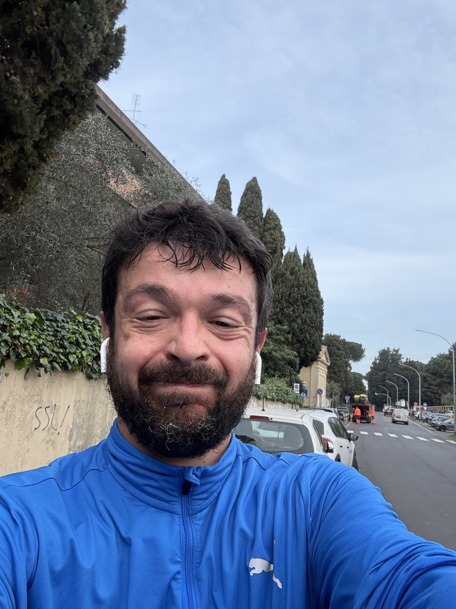 fmazzoni7's tweet image. Dopo uno stop di ben 3 settimane, sono tornato. Forza #runners e forza #runlovers che l’Appia Run si avvicina e bisogna intensificare l’allenamento senza mai impigrire