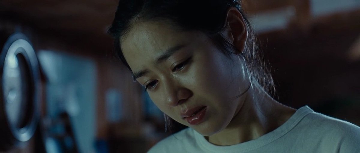 Amtrcaptures's tweet photo. Every time,every single time she cries on the screen,unconsciously,I cry too. Such is the impact Actress SonYejin creates with her craft,coming to her as Su-jin,she was so incredible that knowing she played such a nuanced character at 22 with such perfection left me speechless https://t.co/CDlyWmVYFo
