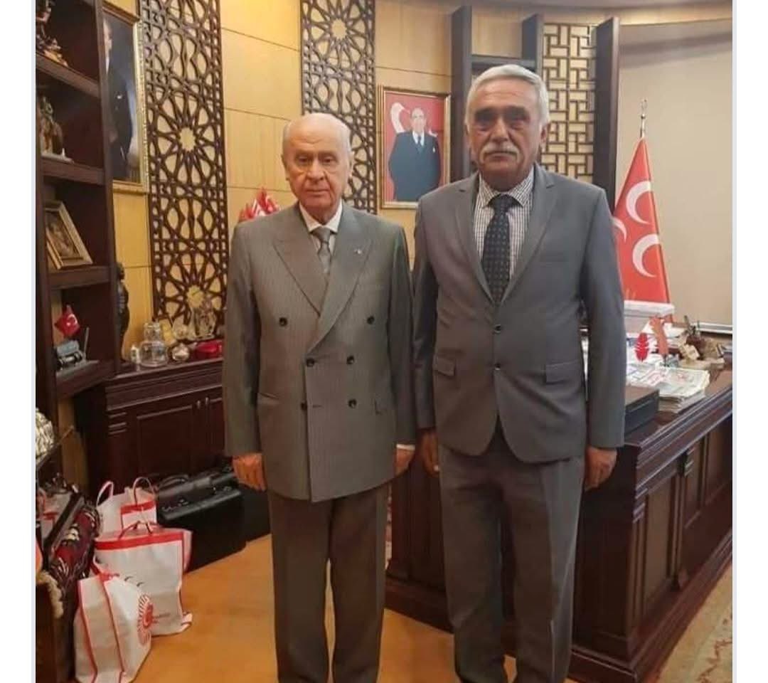 ahmtbebektr's tweet photo. MHP MEZİTLİ İlçe Yönetim Kurulu Üyemiz, Kazım Yaşar ALTUNTAŞ ağabeyimiz  vefat etmiştir.
Merhuma Allah'tan rahmet, ailesine, yakınlarına ve sevenlerine başsağlığı ve sabırlar diliyorum. Mekanı cennet olsun. https://t.co/vEPsx00HIj