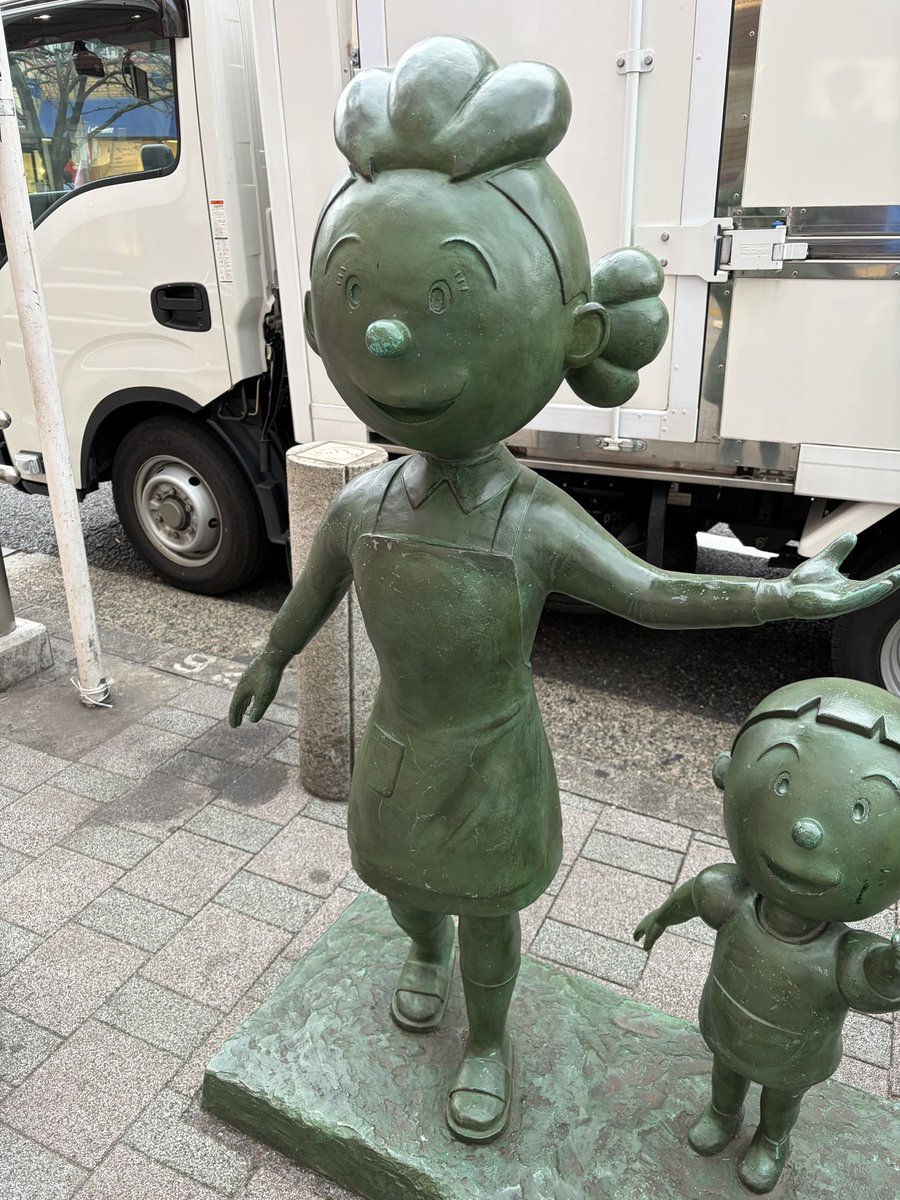 ユメカに会いにきたはずなんだけﾄﾞﾅ