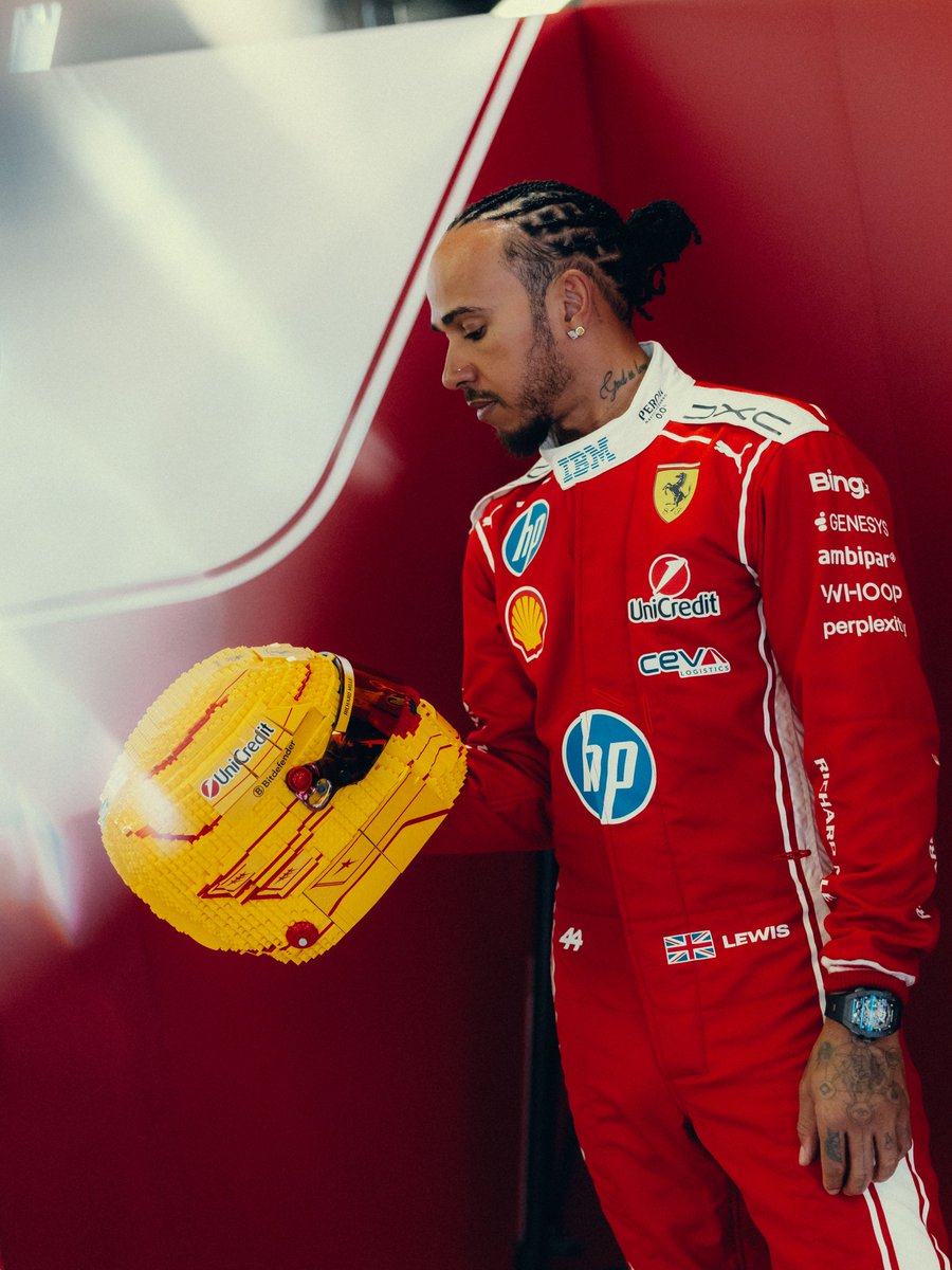 Lewis Hamilton 🗣️

„Mercedes? Myślę, że oczywiste było to, że nie pokazali w pełni mocy swojej jednostki napędowej podczas testów, ponieważ mówimy o stopniu sprężania, a widać, że wykonali świetną robotę, tak jak i my. Próbuję zrozumieć, dlaczego różnica wynosi dwie dziesiąte lub