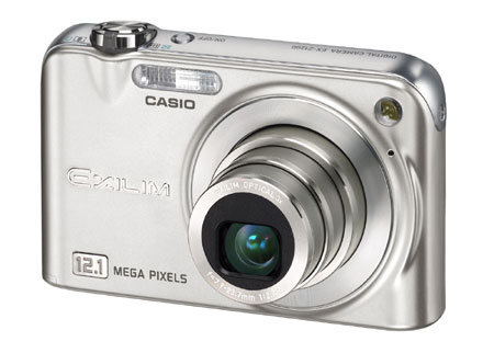 jongin seems to be using the Casio EXILIM Zoom EX-Z1200 digital camera
