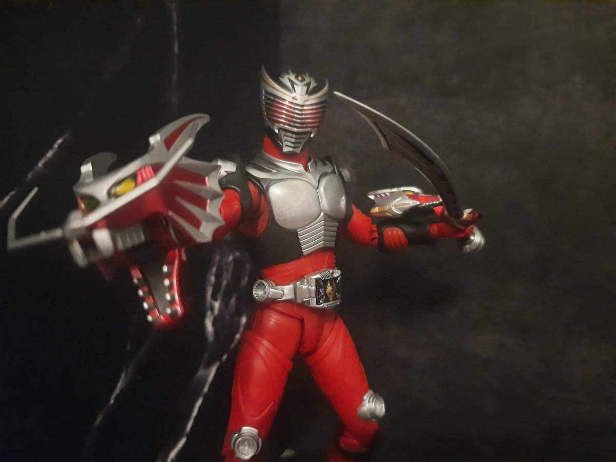 PyroArden's tweet photo. SH FIGUARTS - MASKED RIDER RYUKI  https://t.co/HbLkcWoFge via @YouTube 
#kamenriderryuki #shfiguarts #kamenrider https://t.co/CqfDYyBxYr