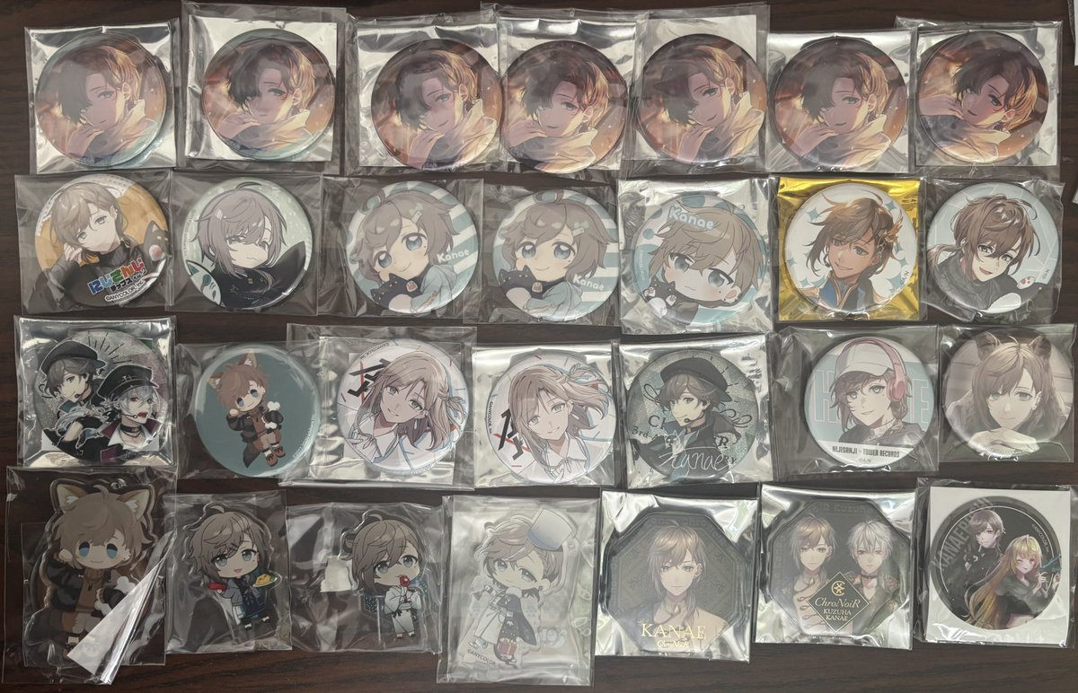 minato04182's tweet photo. @1  
【交換　譲渡】にじさんじ  缶バッジ   アクスタ　特典

譲:画像1〜10
求:〜定価＋送料or固定リトリン求紙類（https://t.co/zne0vtIGMA） 

定価ないものは希望額記載した上でお声がけください。 https://t.co/xsILe2rkWe
