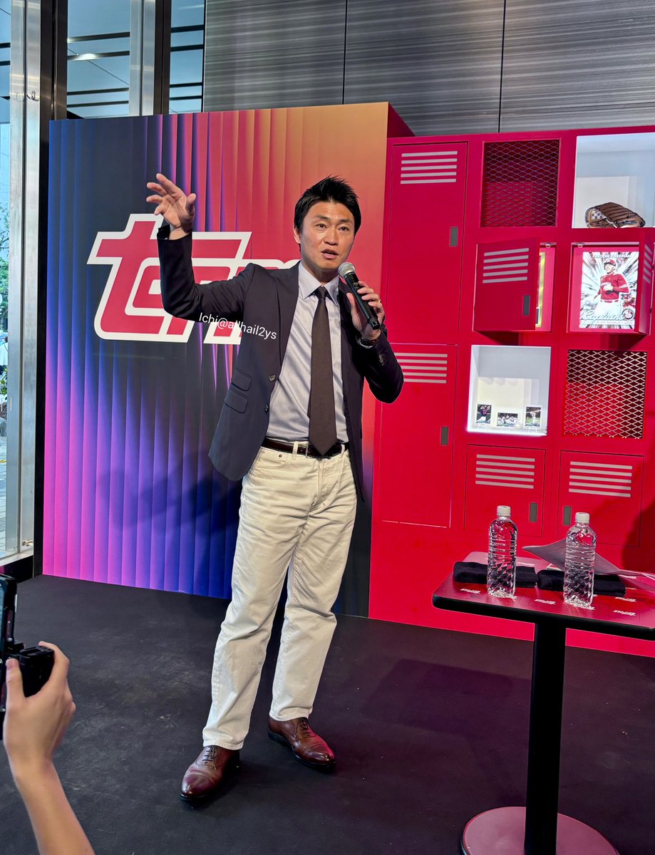 allhail2ys's tweet image. ノリGMお仕事お疲れ様でした
#青木宣親
#ToppsWBC #ワールドベースボールクラシック #swallows