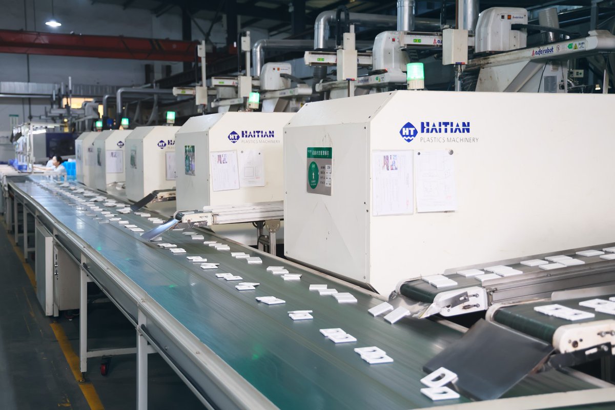 HUNANSIASE's tweet image. 🔎 No detail overlooked.
Every component on our production line undergoes rigorous checks—delivering the consistent quality OEM/ODM clients demand.
#SIASE #QualityAssurance #SwitchAndSocket