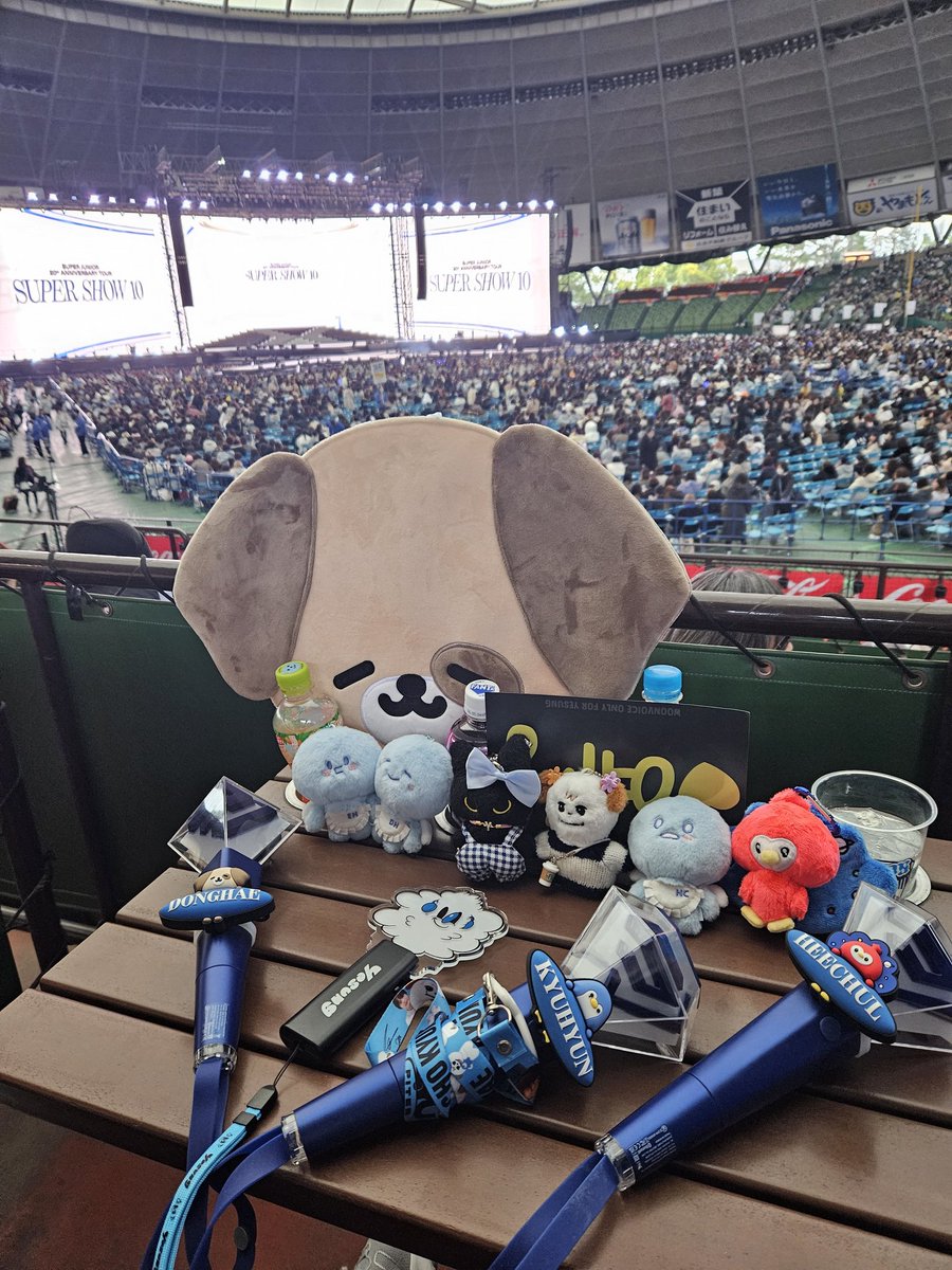 m_Cherri's tweet photo. 😍🤩I'm here with friends~🥰💙

@BL69_Peace @elpulau @sujubatchmate 

#SUPERJUNIOR #SS10inJAPAN #SS10inSaitama #ss10saitama #SUPERSHOW10inJAPAN https://t.co/5Dg4UhnIEH
