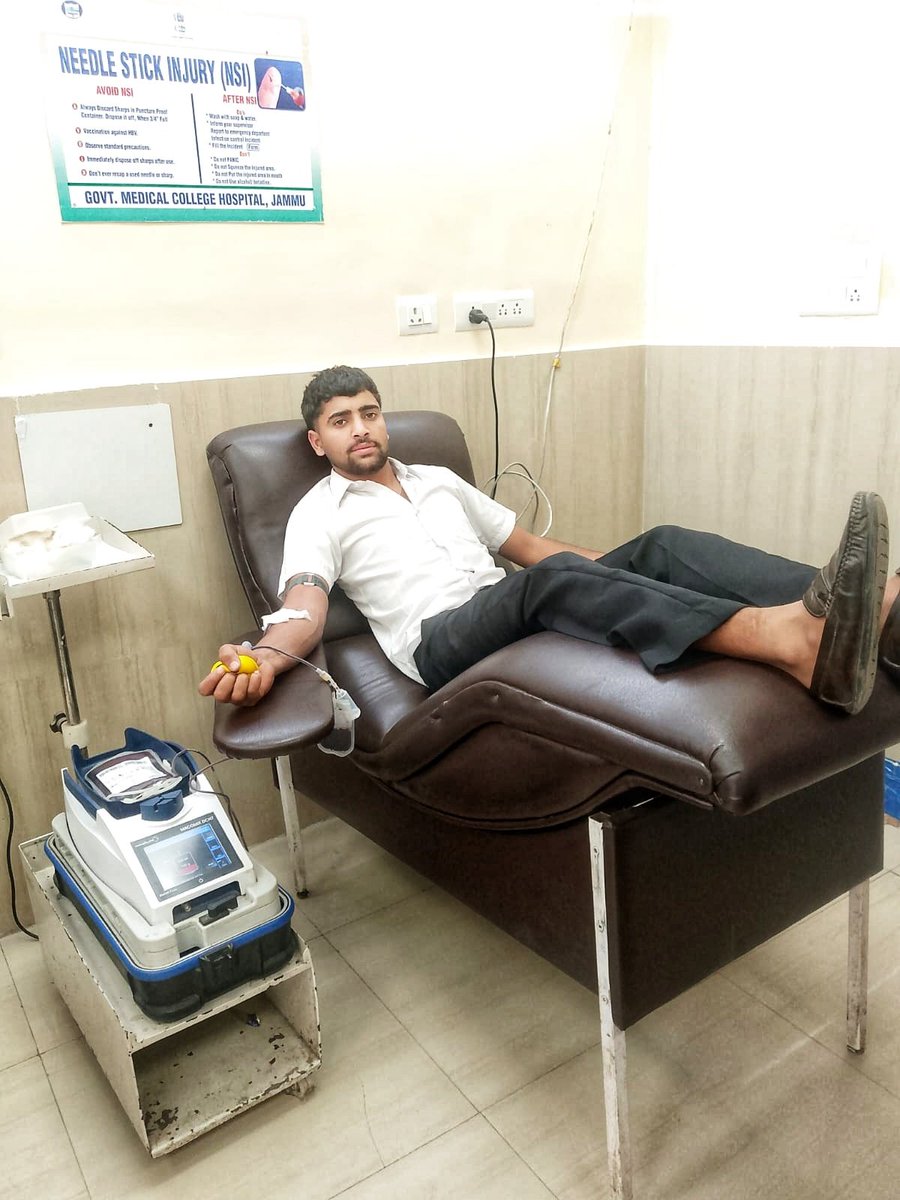 An 18-year-old patient battling severe anemia, admitted at GMC Jammu, urgently needed a transfusion of the rare O-negative blood group.

We are truly grateful to Mr. Harbhajan Singh for coming forward without hesitation and donating blood to support the patient during this