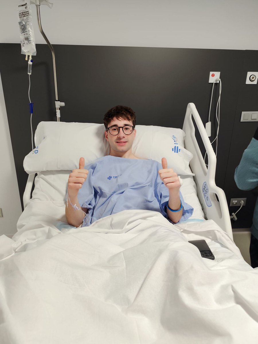 ¡MUCHO ÁNIMO DAVID!💪💪
David Soriano Castillo, Jugador del YECLA C.F. FUTSAL, ha sido operado de la fractura de peroné, producida en el último partido de liga.
Desde el club le deseamos una buena y rápida recuperación. 
¡Grande David!👏👏❤