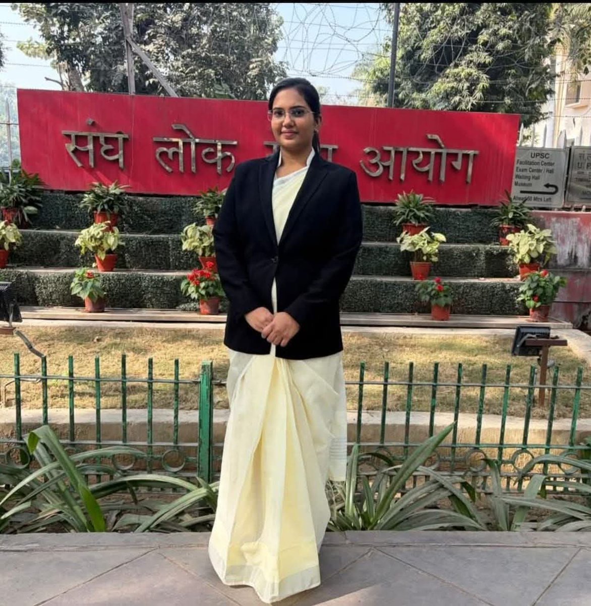 ग्वालियर की कुमारी सृष्टि गोयल ने UPSC 2025 में 160 वीं रैंक प्राप्त कर बहुजन समाज के साथ साथ प्रदेश का भी नाम रोशन किया है इसके लिए उन्हें बहुत बहुत बधाई एवं शुभकामनाएं 🎉 

यह उपलब्धि आपके अधक परिश्रम, दृढ़ संकल्प और समर्पण का परिणाम है।

आपके उज्वल भविष्य की कामना करता हूं ।