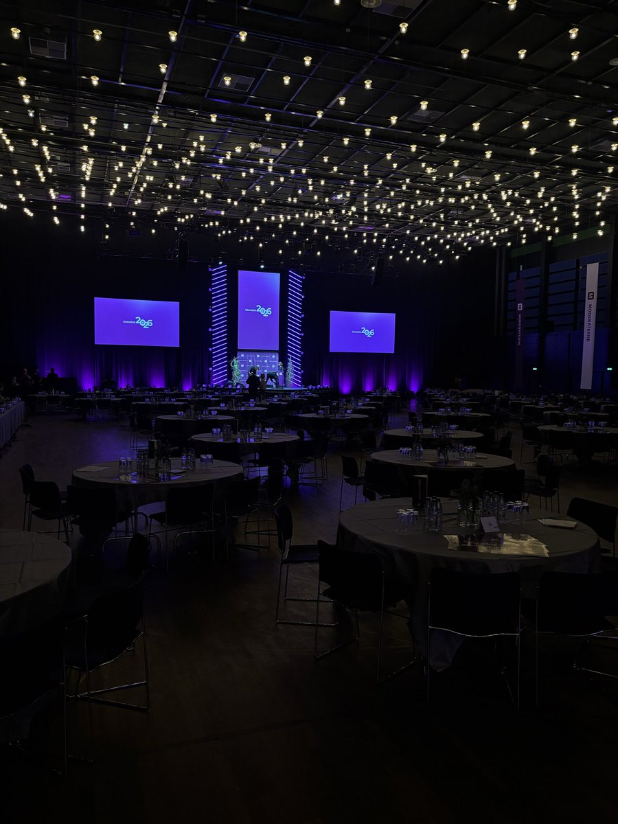 Moderaterne tweet media